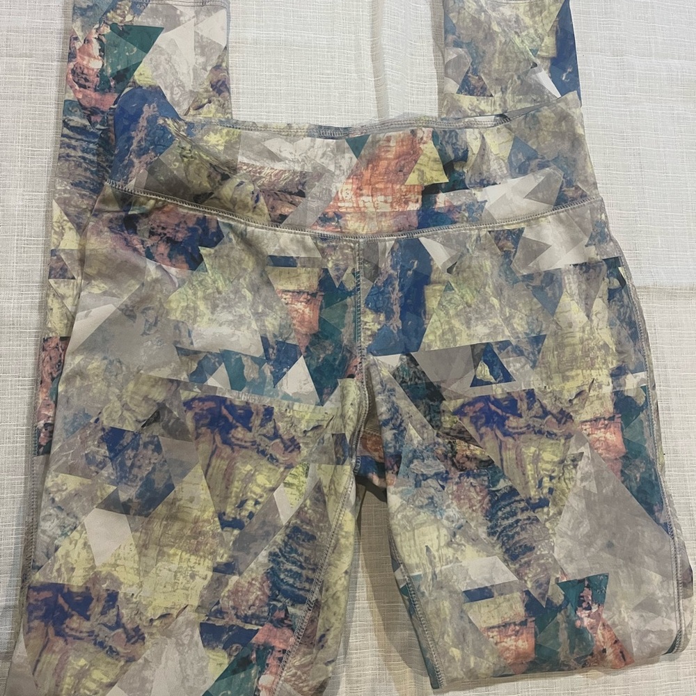 Mossimo Multi color leggings size medium